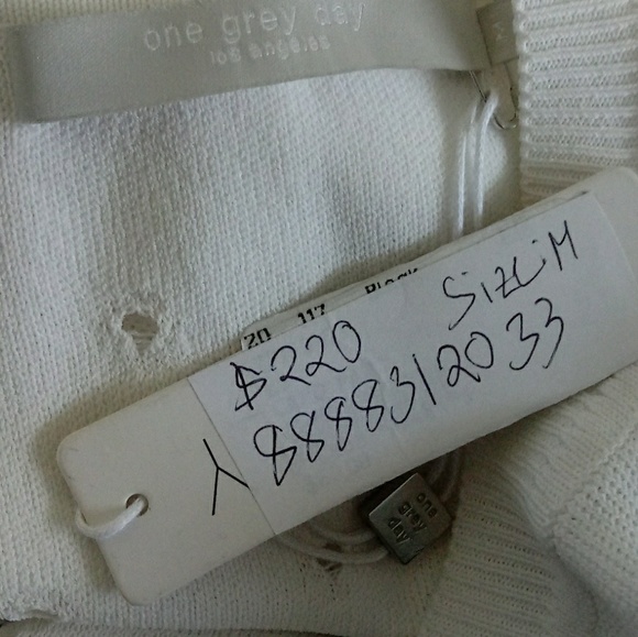 One Gray Day Los Angeles distressed sweater top - Picture 5 of 7